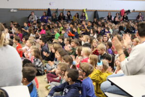 Sanfordville Elementary School hosts PAWS Celebration