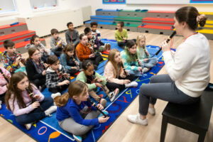 Park Avenue third graders learn to play the recorder