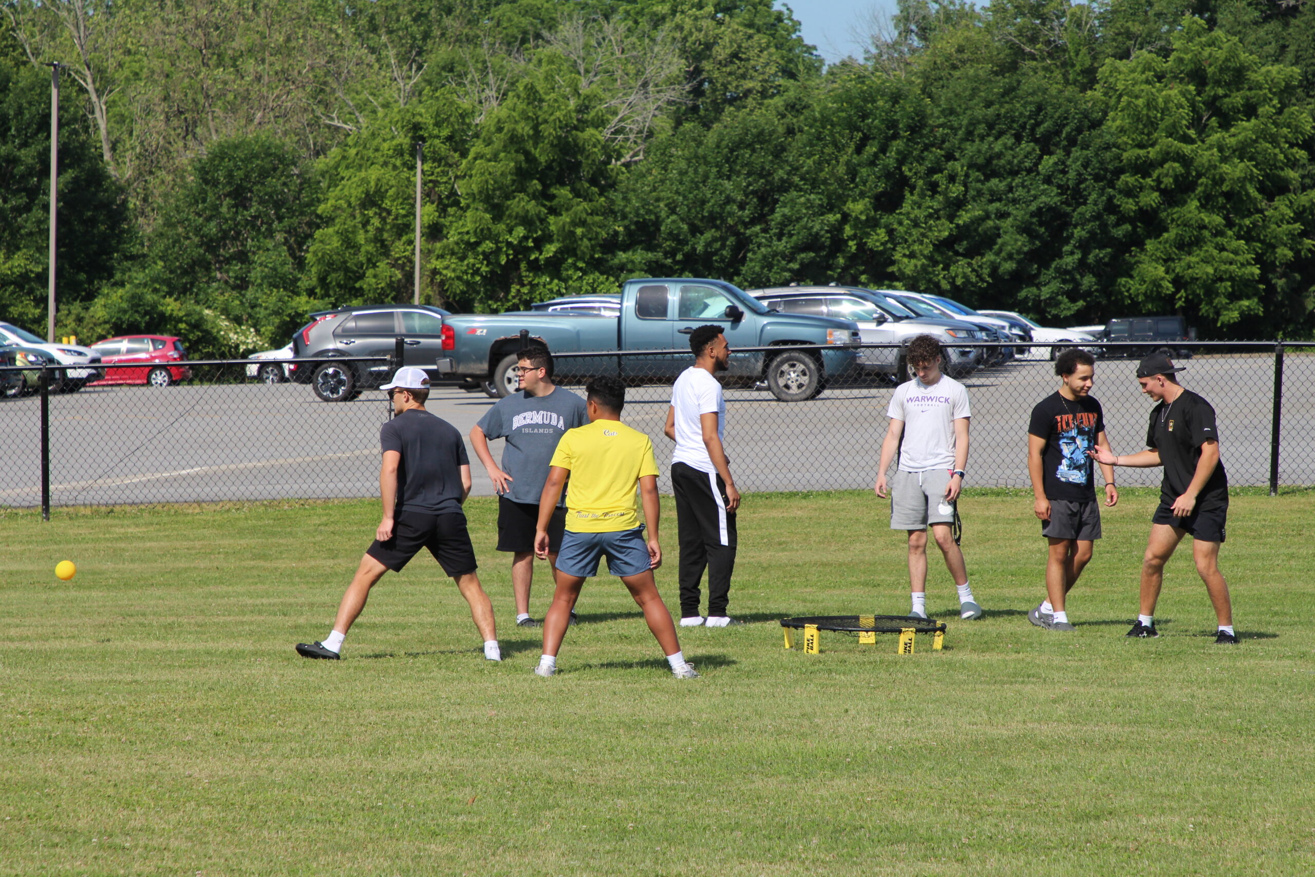 Warwick Valley High School seniors play games during their Senior Picnic