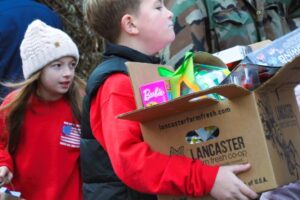 WVCSD helps WTBQ make the season bright for local military children [GALLERY]